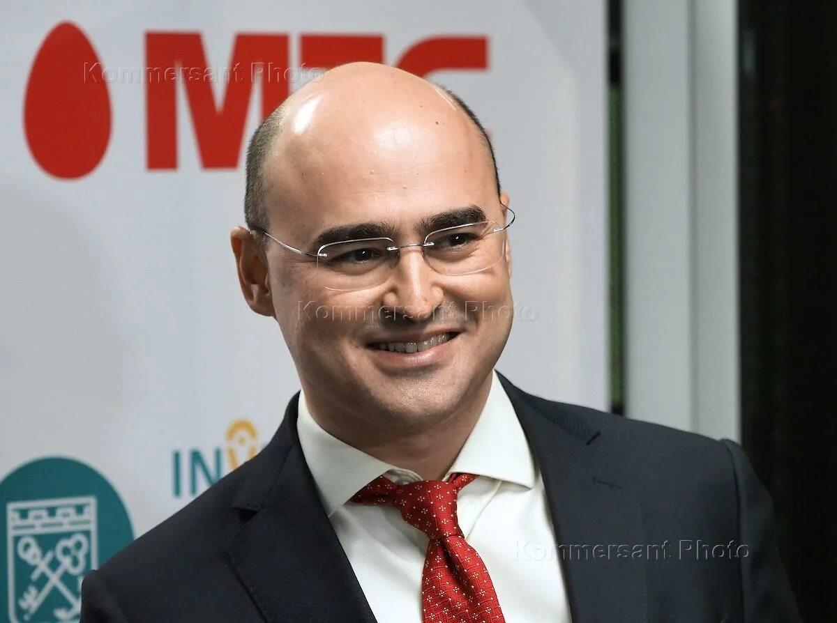 Оператор анатолий коренецкий. Коренецкий александр викторович мтс. Алексей корня президент пао мтс. Корня алексей валерьевич мтс. Директор пао мтс.