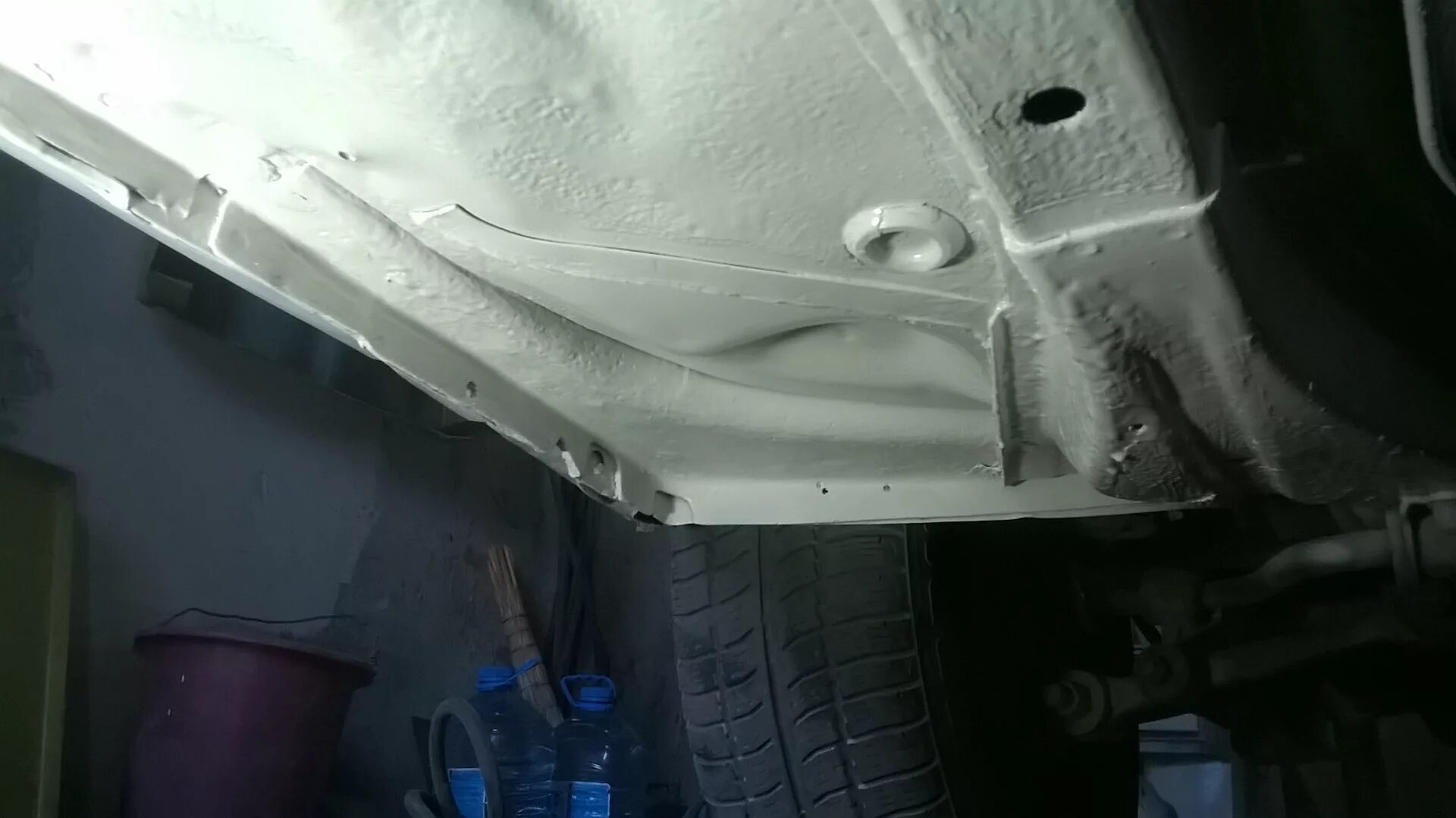 Поддомкратники и частичный антикор днища - Lada 21120, 1,5 л, 2002 года кузовной