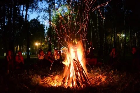 Лагерь костер