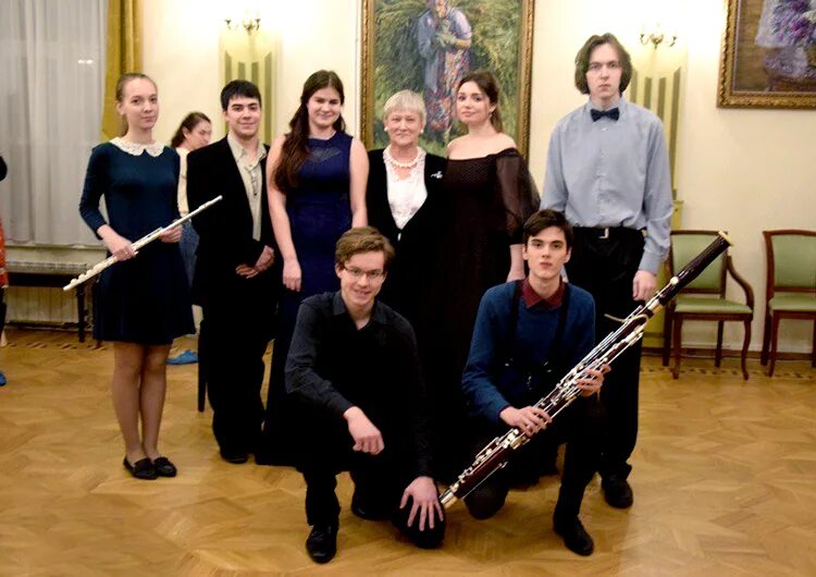 Российская академия музыки имени гнесиных логотип. Сайт училища имени гнесиных. Афиша выездного концерта. Музыкальное училище имени гнесиных москва. Российская академия музыки имени гнесиных.