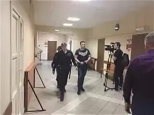 Суды в отделе полиции