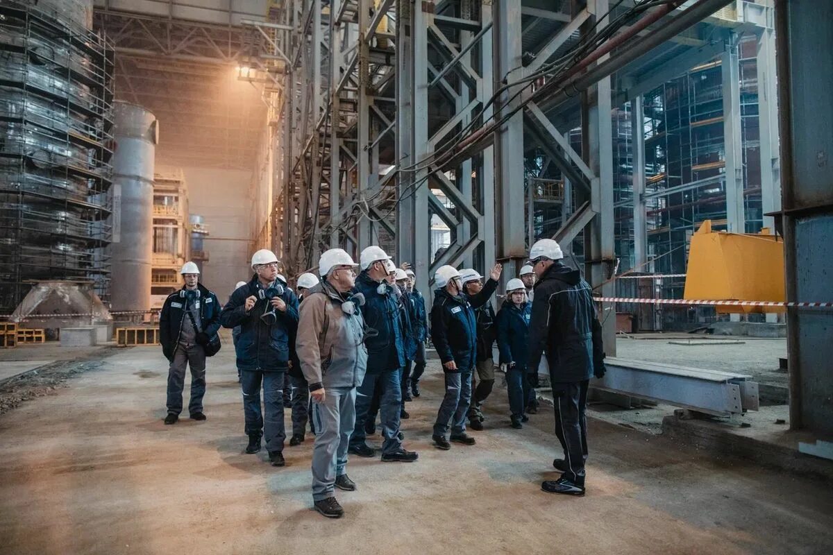 В норильск прилетела. В норильск прилетела. Норильск надеждинский металлургический завод сушильный участок. Норильск надеждинский металлургический завод сушильный участок. Разлив топлива в норильске.