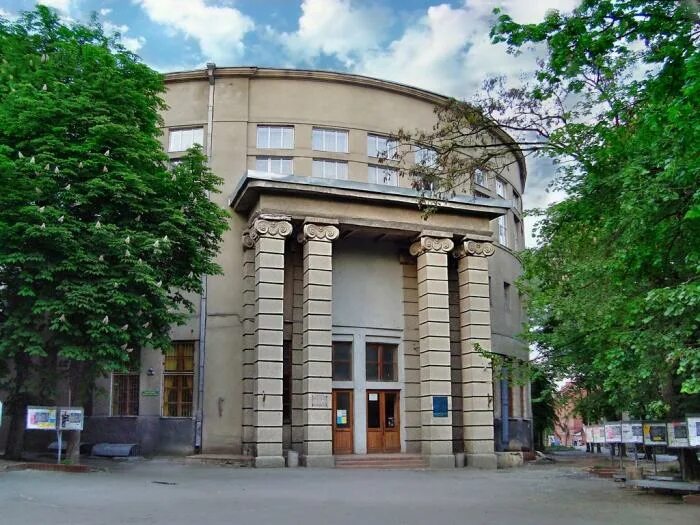 Харьковский политехнический институт факультет омд. Университет сковороды харьков. Харьковский политехнический институт 2022. Харьковский университет каразина сейчас. Харьковские учебные.