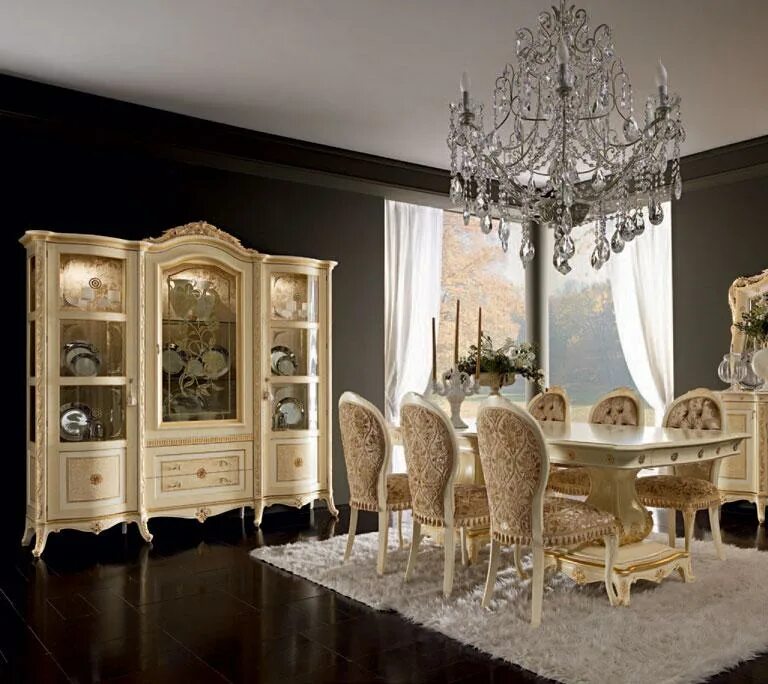 Сайт мебель италии. Bacci Италия мебель. Мебель итальянских фабрик Bacci stile. Версаче гостиная мебель Италия. Итальянская мебель для гостиной в классическом стиле.