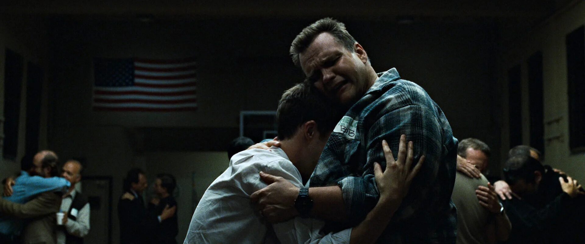 Бойцовский клуб 14 глава. Fight club 1999. Бойцовский клуб 1999. Бойцовский клуб в рубашке. Боб бойцовский.