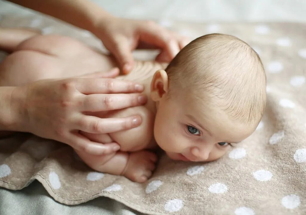 Baby massage. Детский массаж. Массаж детям. Оздоровительный массаж для детей. Массаж малышу.
