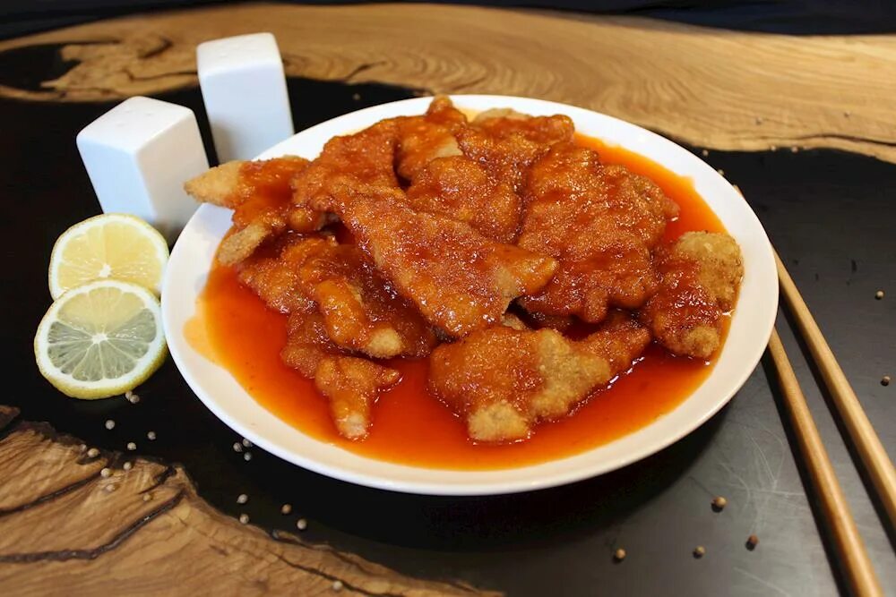 рыба белка в кисло сладком соусе. рыба в кисло сладком. рыба в кисло-сладком соусе по-китайски. судак в кисло-сладком соусе. рыба в кисло сладком.