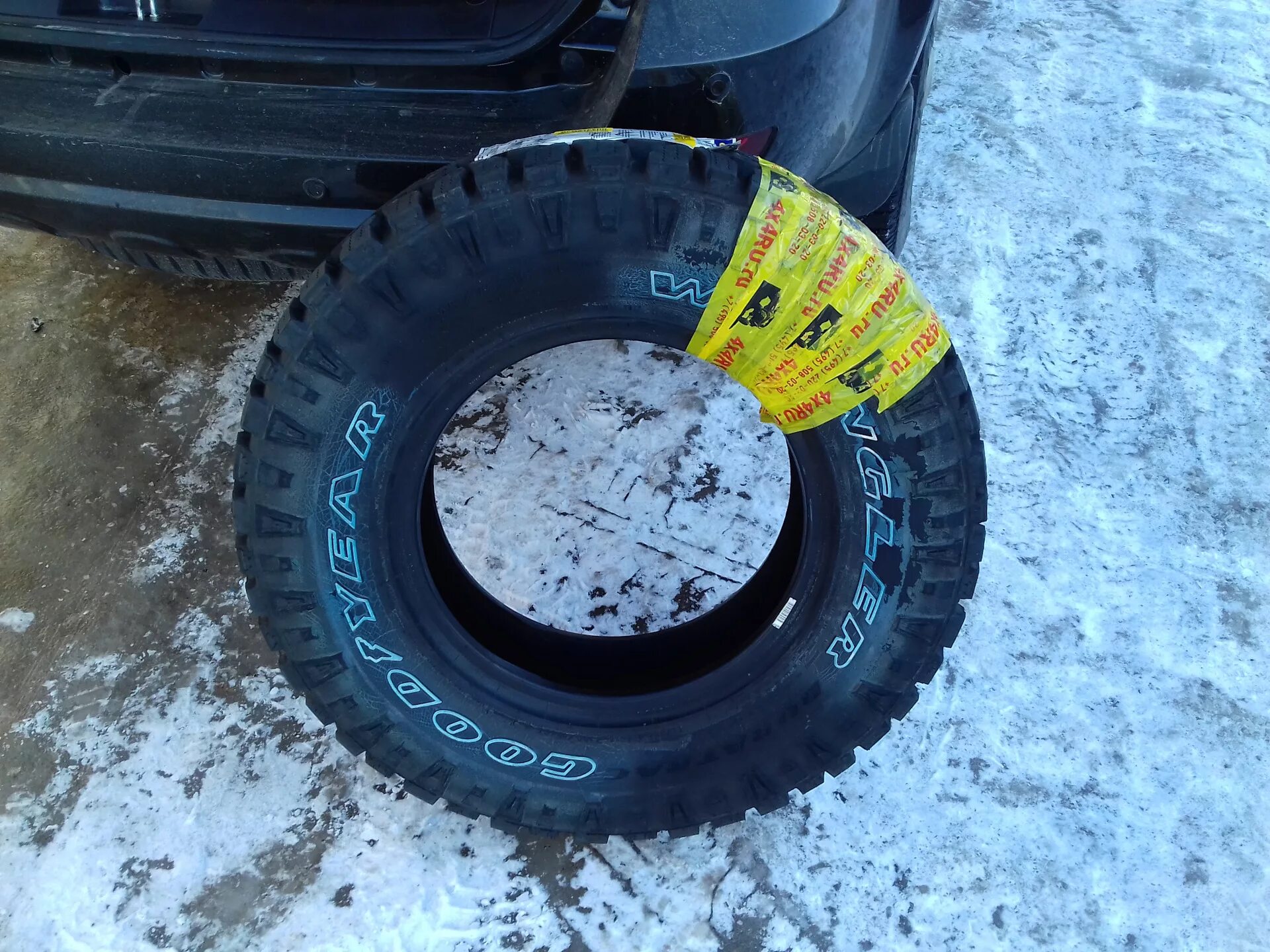 Резина 245 65 купить. Duratrac Goodyear 245 75 r16. 245/75 R16. 305/55 R20 Goodyear Duratrac. 245 75 R16 лето.