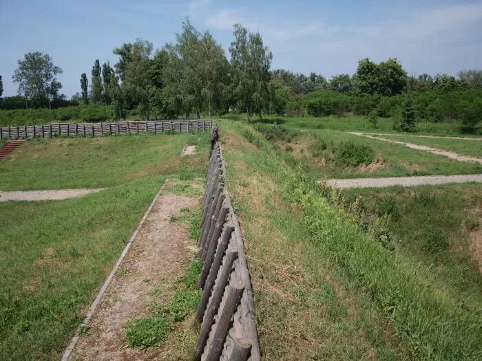 Редут 1812. Редуты в полтавском сражении. Редуты петра. Земляной редут. Редут полтава.