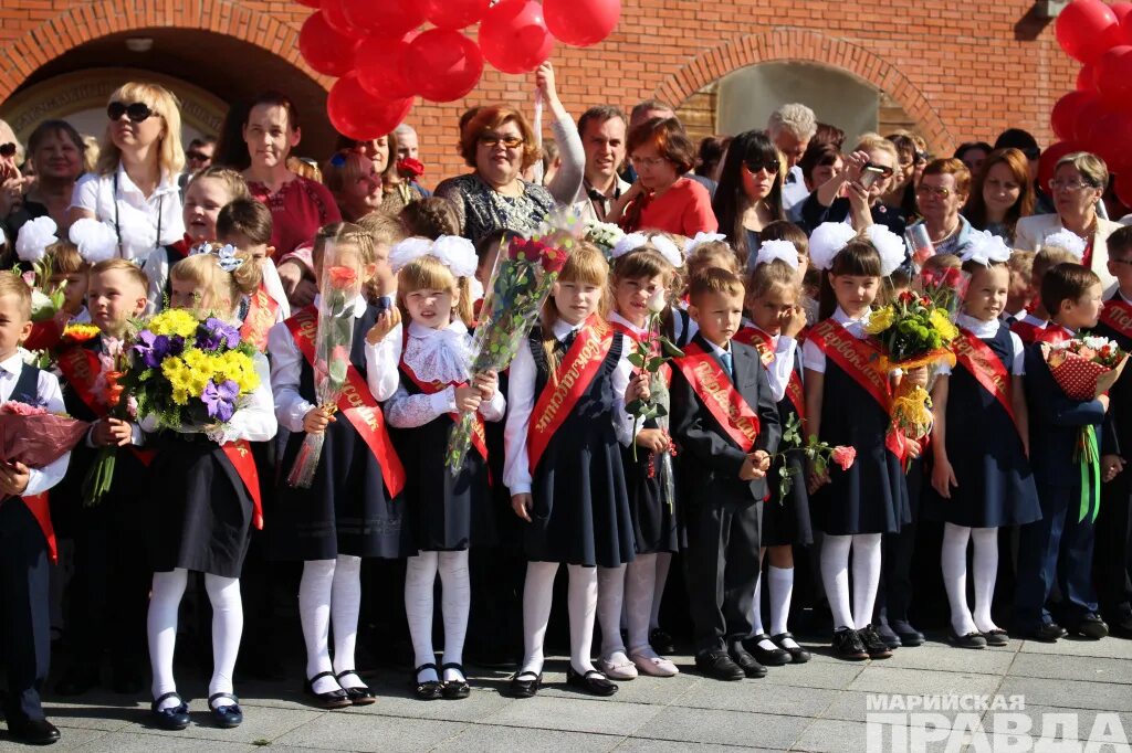 Лицей 1 11 класс. Йошкар Оле 11 лицей. 11 Школа Йошкар-Ола. Школа 1 Йошкар-Ола. Школа номер 1 Йошкар Ола.