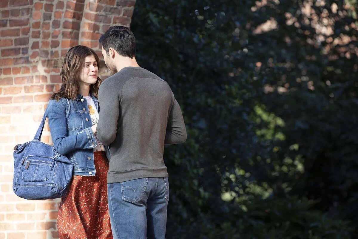 Ты умеешь хранить секреты фильм 2019 александра даддарио. Ты умеешь хранить секреты? (2019). Тайлер хэклин ты умеешь хранить секреты. Тайлер хэклин ты умеешь хранить секреты. Can you keep a secret фильм.