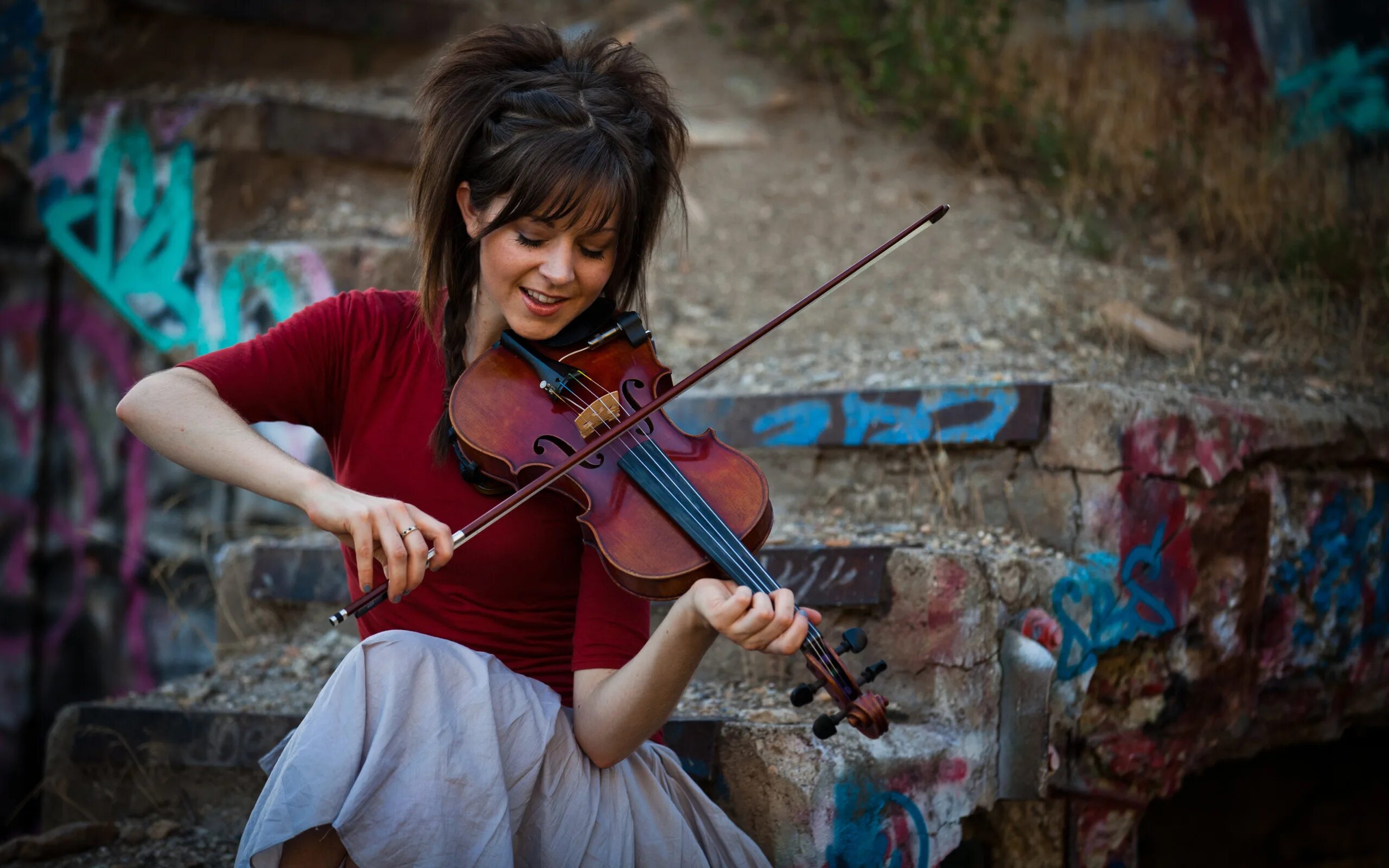 Линдси Стирлинг. Скрипка Линдси Стирлинг. Стирлинг скрипачка. Lindsey Stirling фото. Музыка в современной обработке слушать