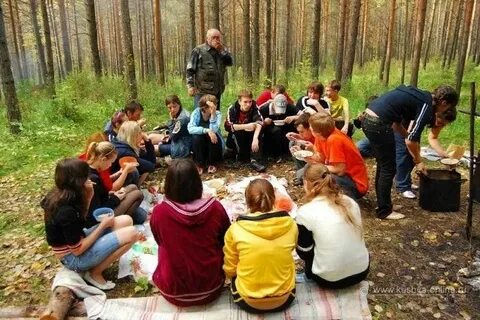 Дети на экскурсии на природу