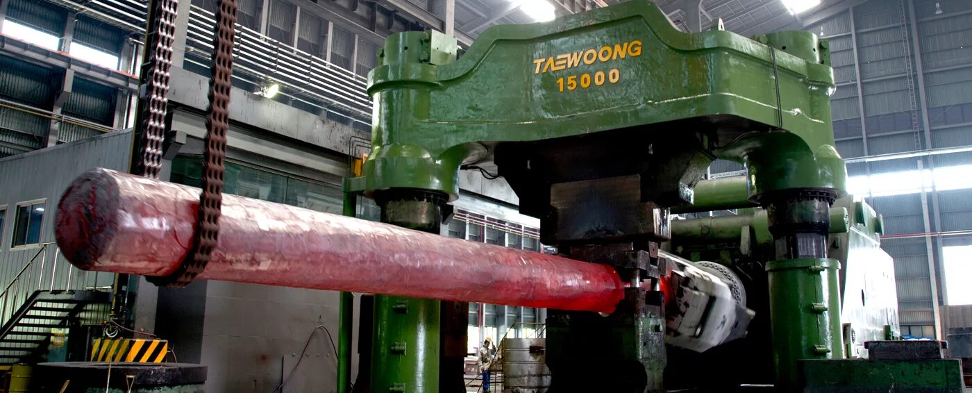 Ковочный гидравлический пресс с манипулятором. Ковочный комплекс пб 1343 и тм 10. Манипулятор кузнечный ковочный. Оснастка для работы на молоте. Манипулятор погрузочный atisacer 80.