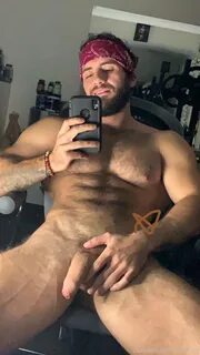 Медиафайл может носить деликатный характер. 