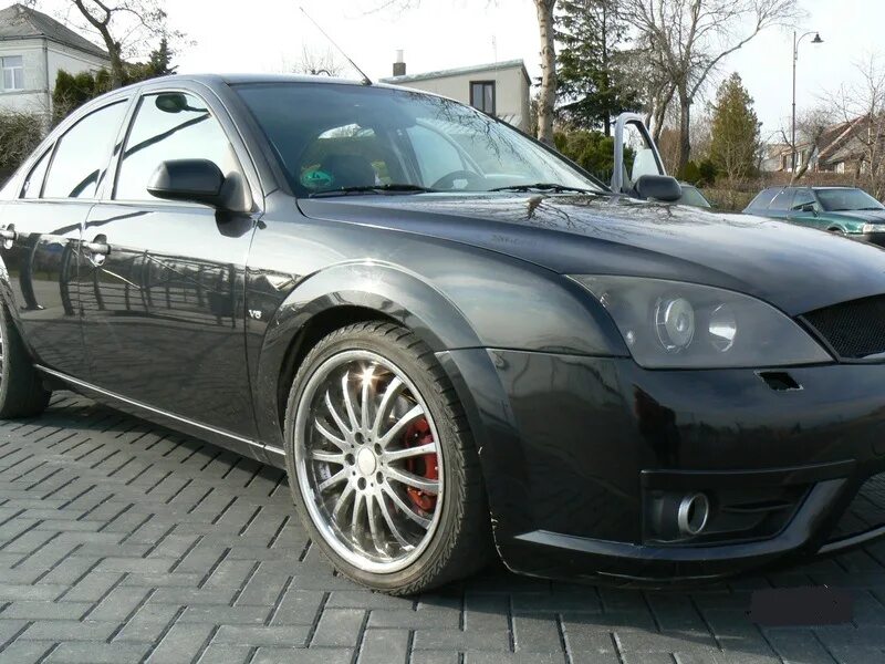 Диски мондео 3. Мондео 3 на 16 дисках. Ford mondeo 3 r18. Форд мондео 3 на литье. Диски мондео 3.