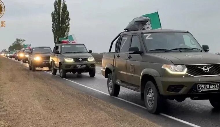 Восток ахмат видео. Батальон запад ахмат. ахмат восток батальон. чеченский батальон ахмат запад. военнослужащие батальонов «запад-ахмат» и «восток-ахмат».