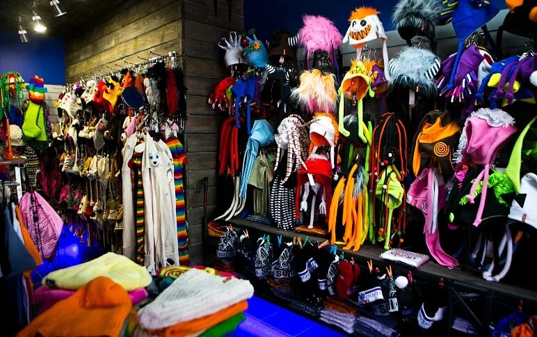 Магазин "crazy beach". Кухенланд спб. Crazy shop. Crazy men crazy. Шри ланка шоппинг брендовой одежды.