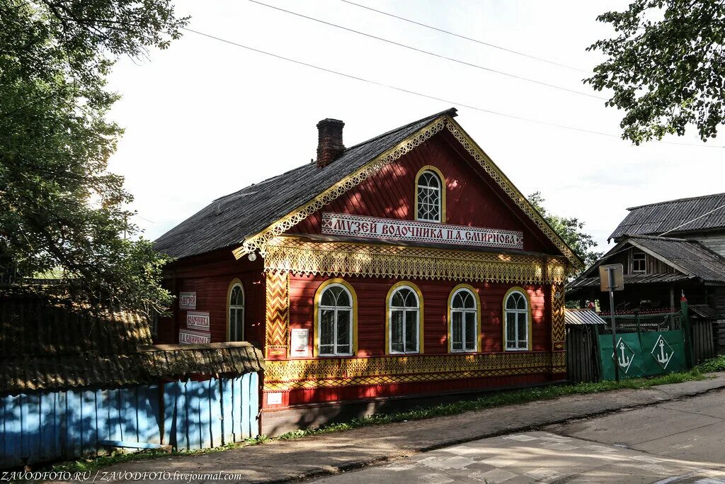 Городское поселение мышкин. Город мышкин ярославской области. Мышкин дворец «мышиные палаты. Мышкин набережная волги. Город мышкин ярославской области.