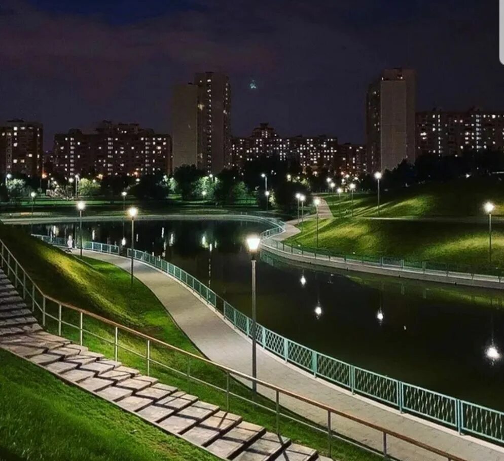 Марино в москве. Марьинский парк Москва. Марьино Москва Марьинский парк. Метро Марьино парк. Марьинский парк площадь.