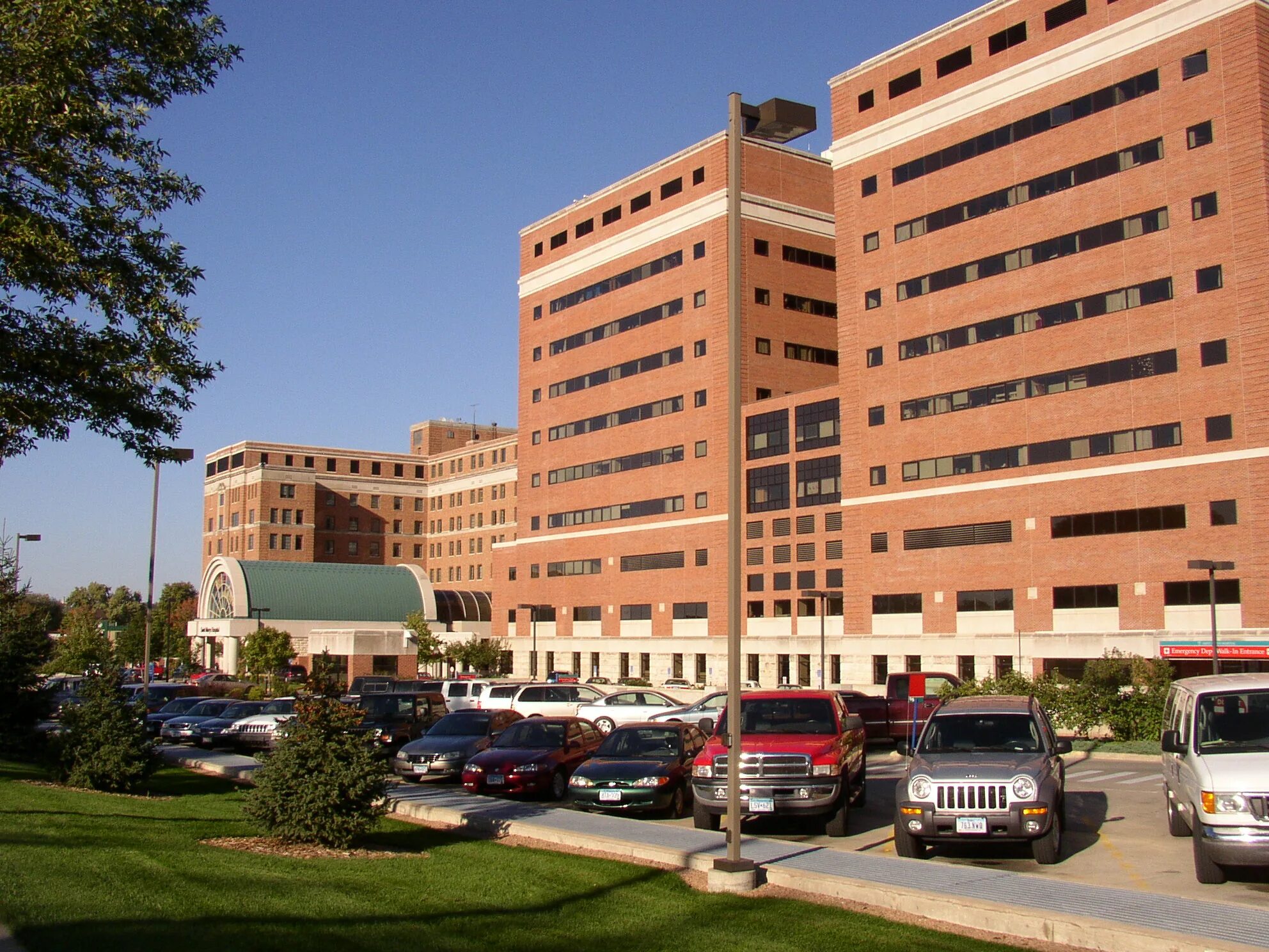 Mayo Clinic - Rochester (Рочестер, штат Миннесота). Больница Святой Марии США. Больница сент Мэрис. Госпиталь Святой Марии в Портленде штат Мэн. З госпиталь