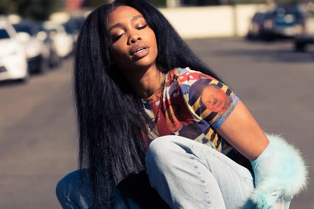 Black girls песня. В черном женщина красавица. Африканские женщины. Black girls песня. Кудрявая чёрная лесбиянк.