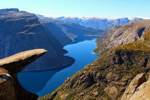 Скала Язык Тролля (Trolltunga) в Норвегии. 