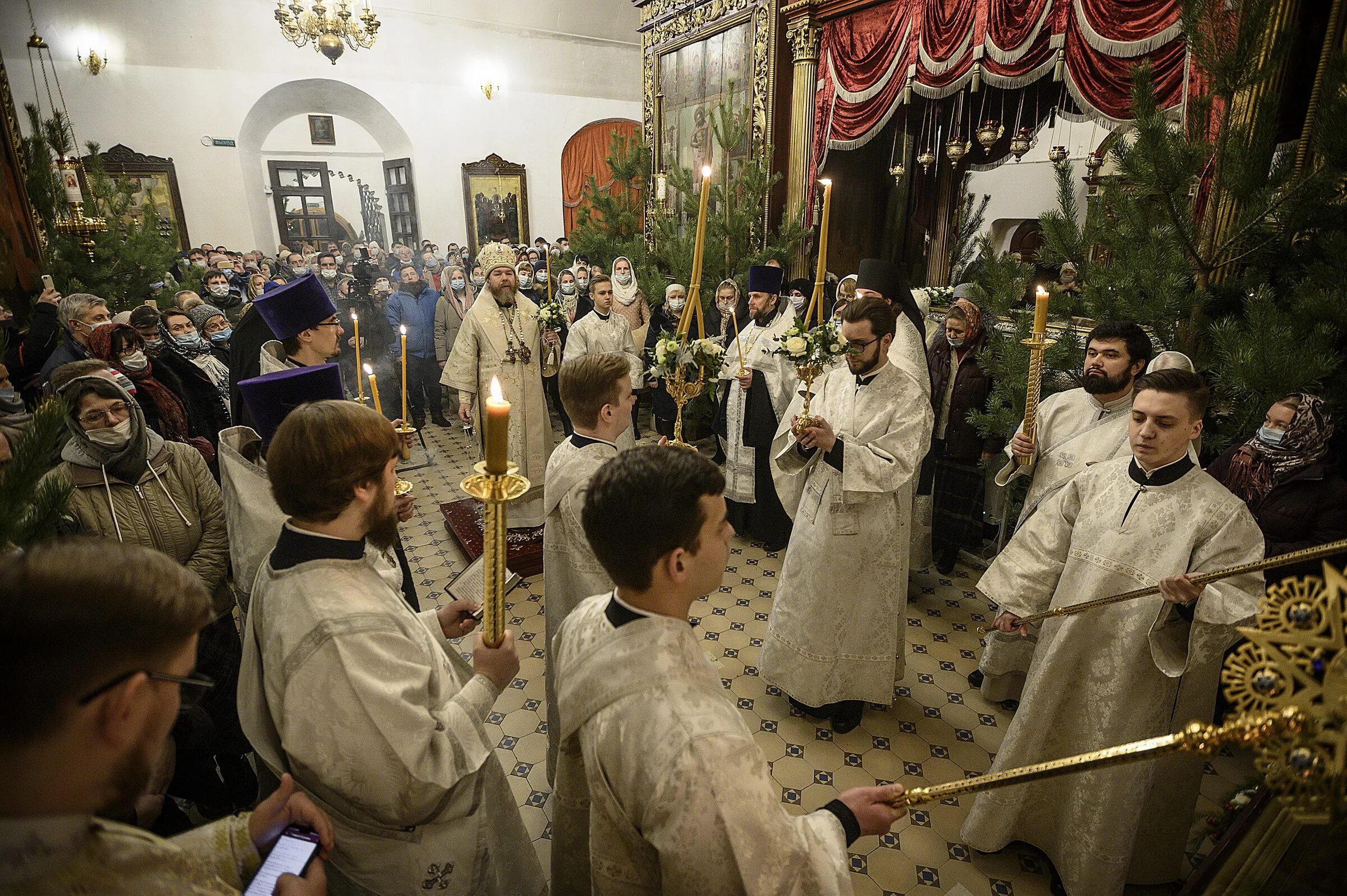 Трансляция рождественской богослужения. Рождество литургии Тольятти военных. Трансляция богослужений. Прямая трансляция всенощной