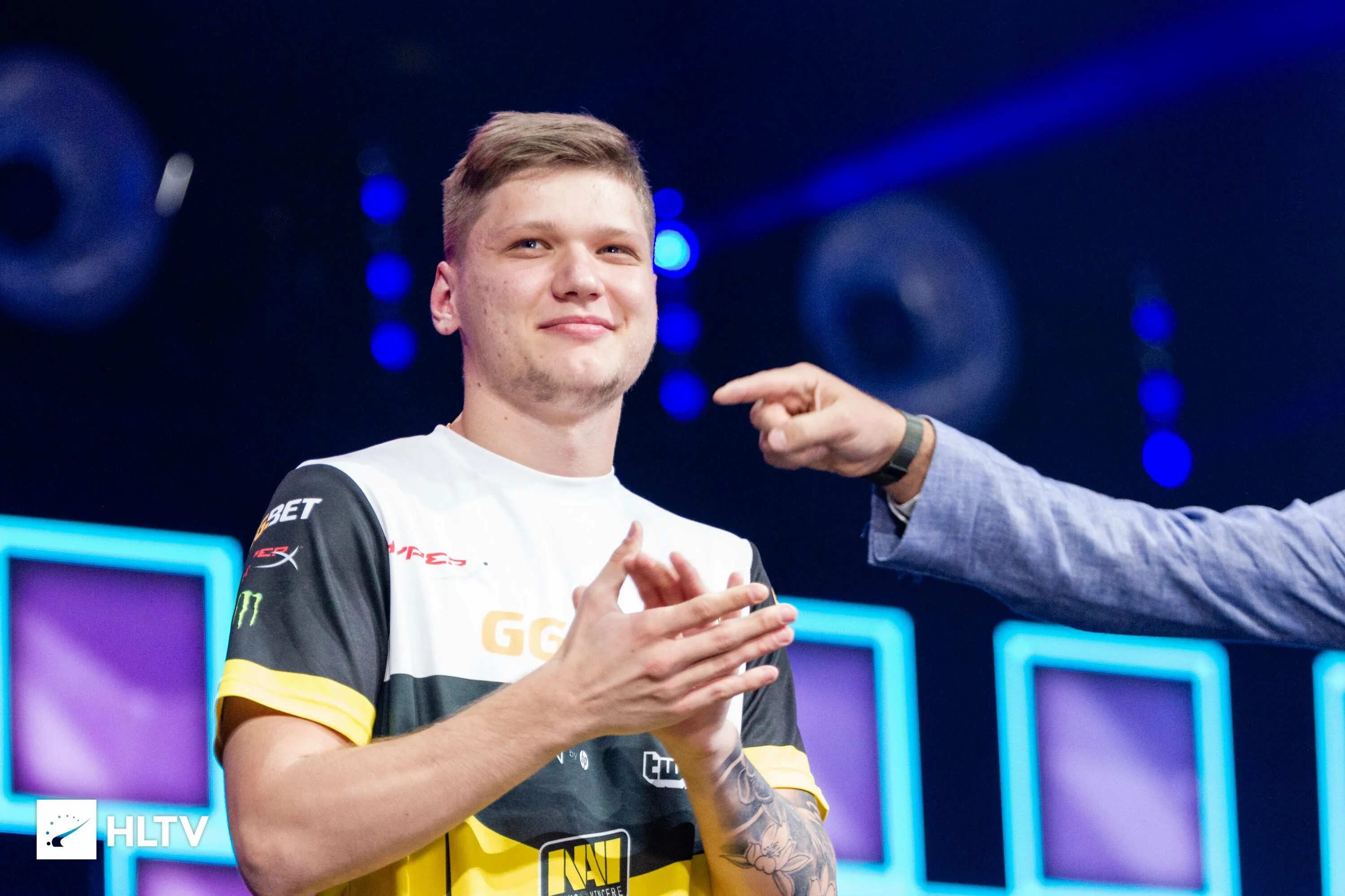 Симпл закончил карьеру. Александр s1mple костылев. нави александр костылев. александр симпл костолев. navi александр s1mple.