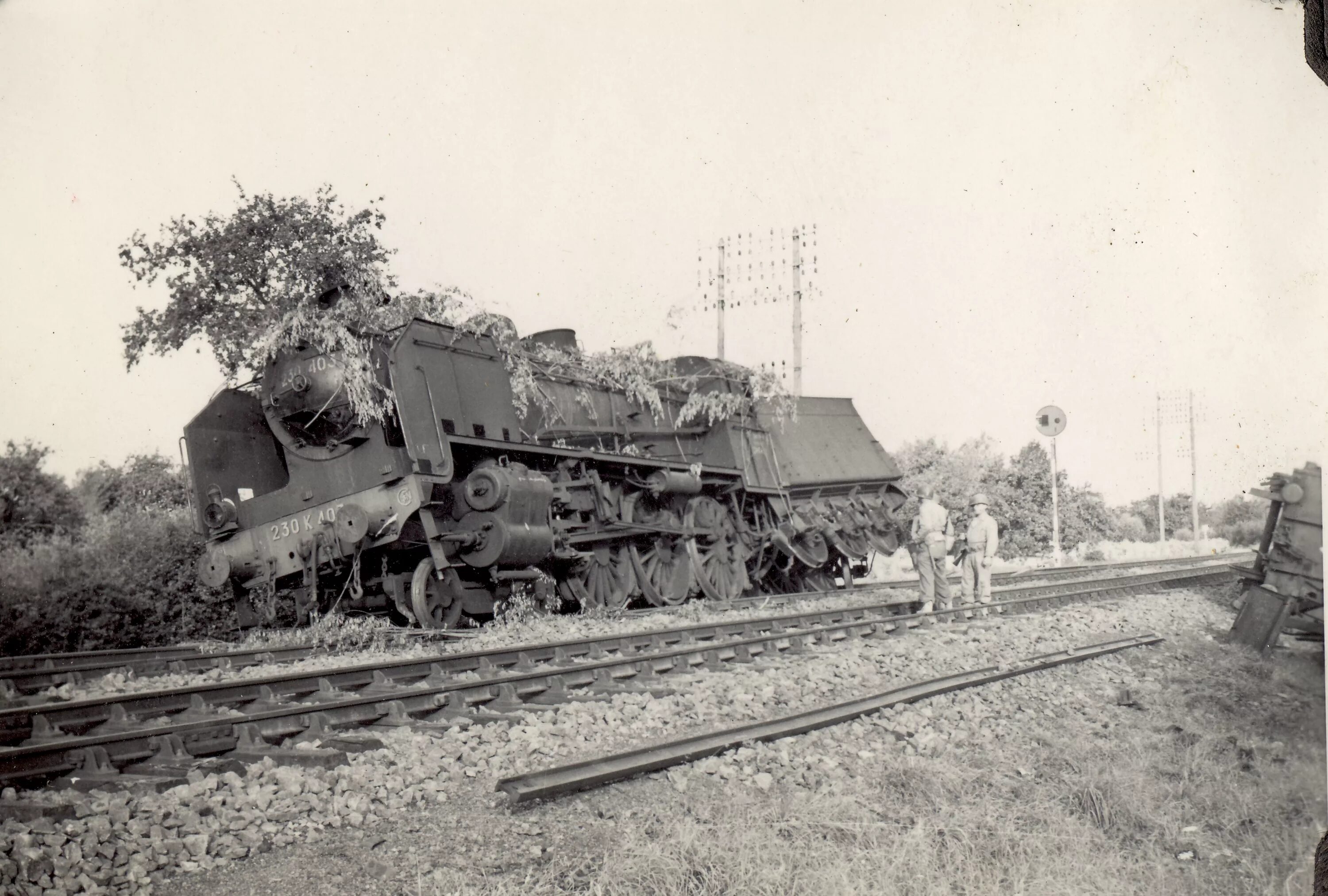 Разрушенная Железнодорожная станция 1944. Мурманская железная дорога мировой войне 1941. Паровозы Великой Отечественной войны. Немецкие паровозы второй мировой. Разбитая железная дорога