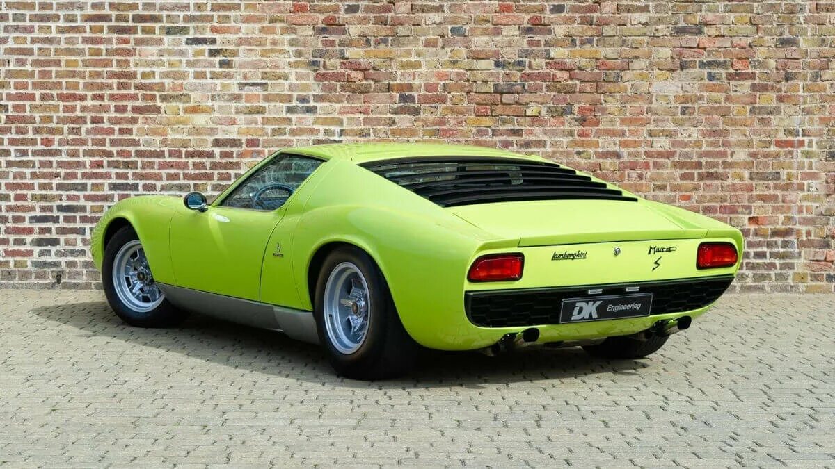 Lamborghini miura p400. Miura rear. Lamborghini miura p400. Lamborghini miura p400 sv. Lamborghini miura p400.