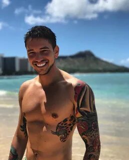 Slideshow gay hawaii twitter.