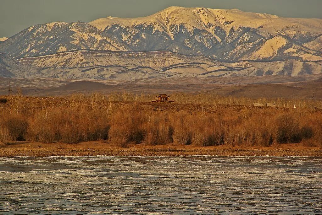 погода на неделю кызыл тыва 2024. погода кызыл тыва. учителя республики тыва. тувинка на улице. тувинский центр.
