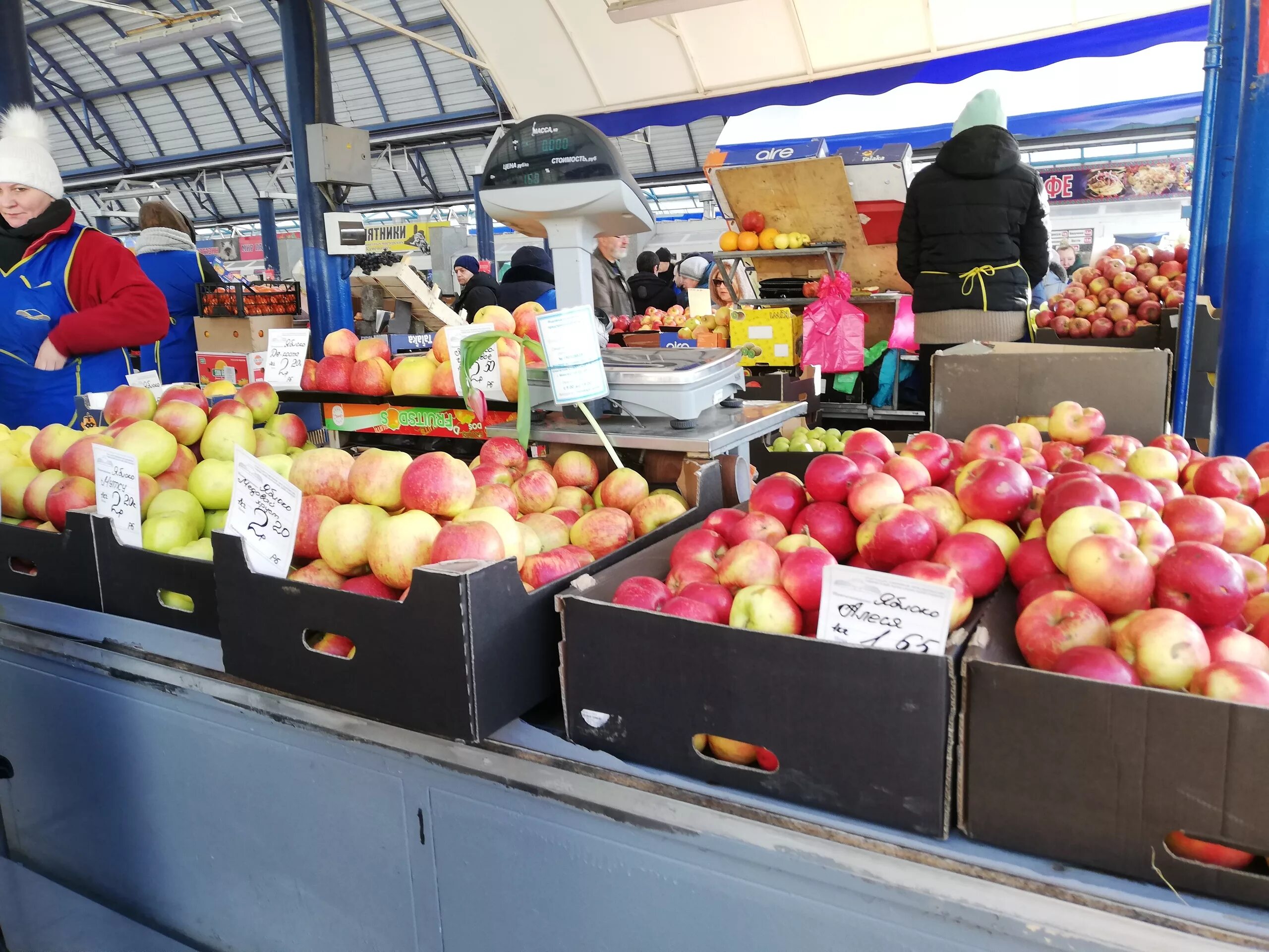 Рынок в минске где. Рынок в Минске. Рынок в Минске продуктовый. Центральный рынок Минска. Рынок в Минске продуктовый Центральный.