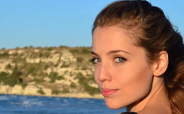 Идил сивритепе eda. Идил сойсалан. Идил сивритепе eda. Идил сивритепе. Идил сивритепе турецкая актриса.