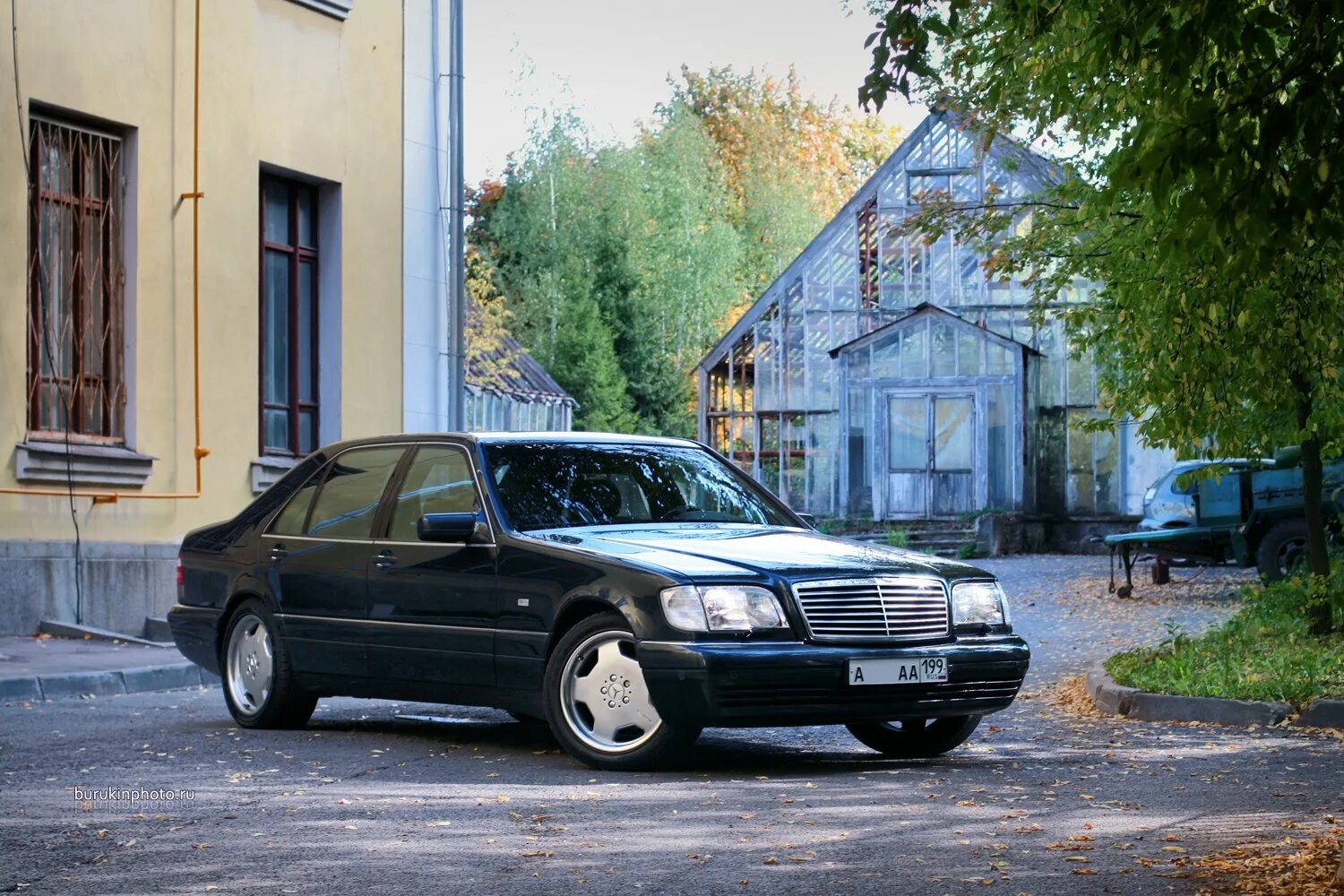 Mercedes s500 w140. Мерседес-Бенц 140 кабан. Мерседес w140 кабан. Mercedes Benz w140 s600.