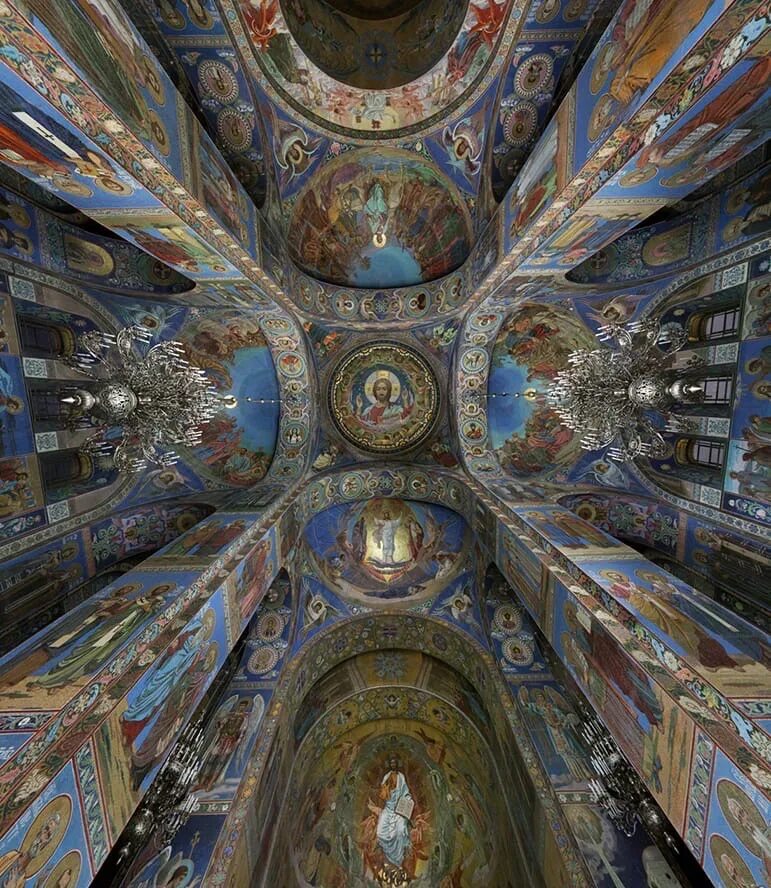 Стена в храме с образами. Страшный суд дмитриевского собора во владимире. Крестовоздвижение роспись храма. Оптина пустынь страшный суд роспись. Стена в храме с образами.