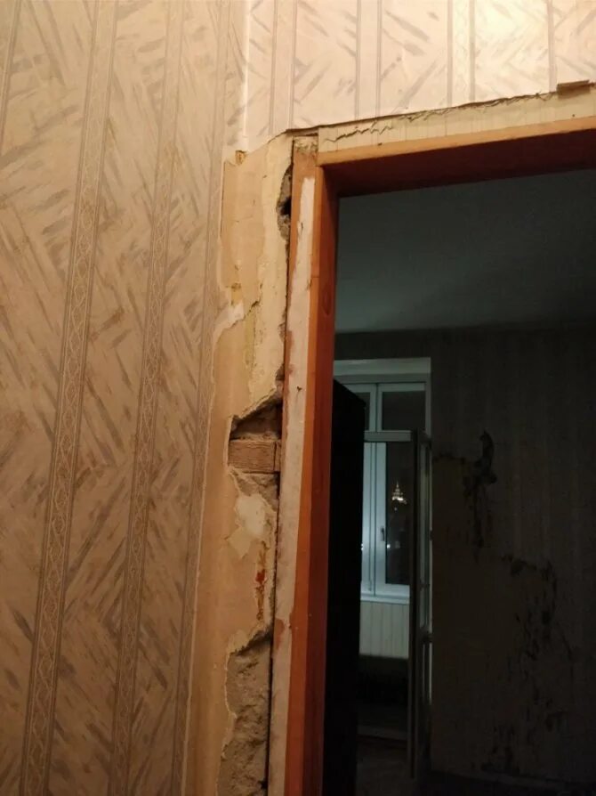 Замазать дверь после установки