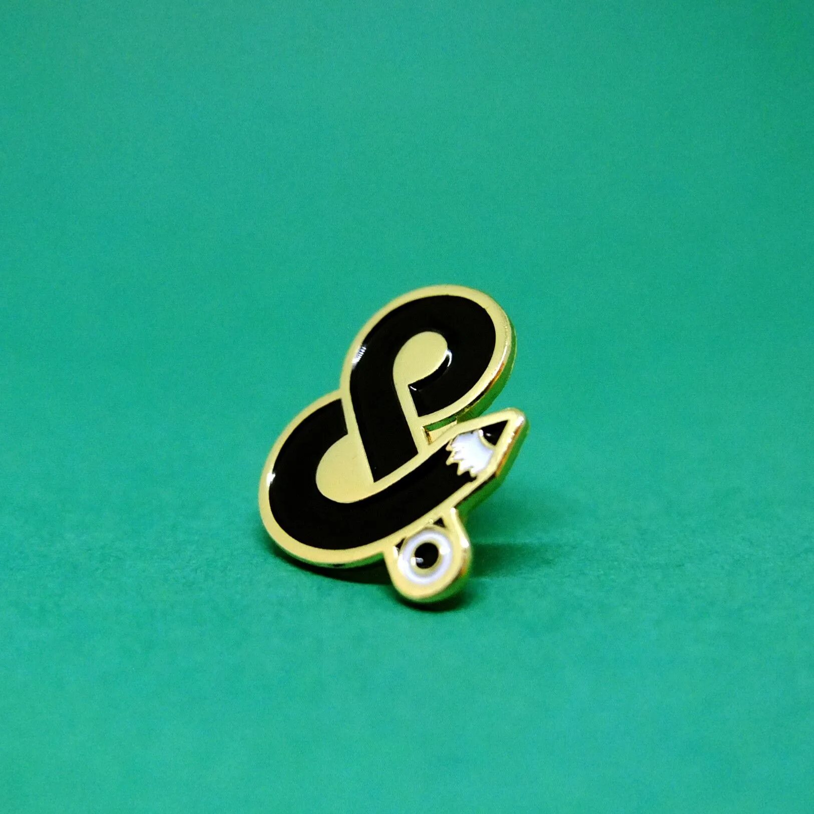 Пин значок. Значок-булавка ювелирка. Пин значок. Пин значок. / значок-пин.