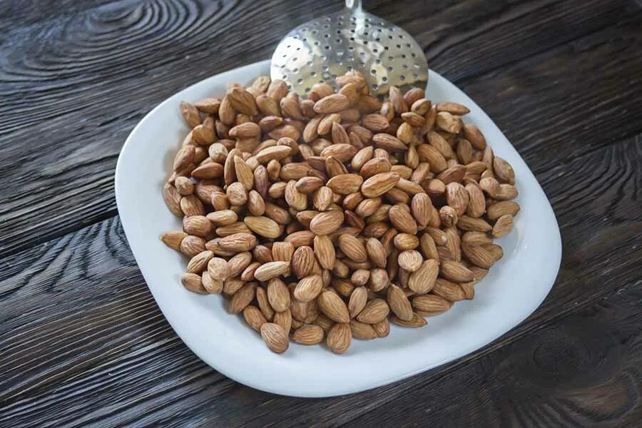 миндаль из косточки. студия домашняя с миндалем. магнолия гибридная сьюзан. миндаль таджикский. горный миндаль.