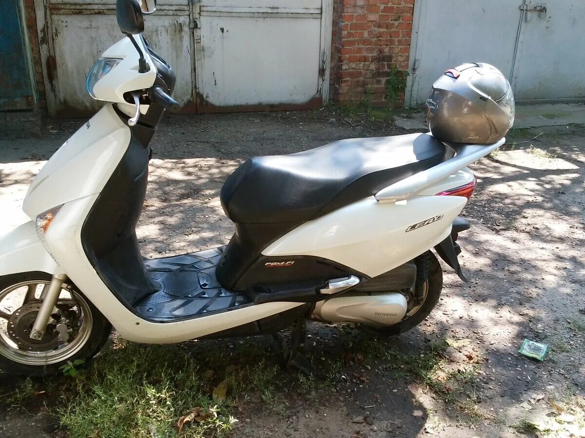 Хонда лид 110. Хонда лид 110 инжектор. Honda 110 скутер. Скутер Хонда 110 Куба.