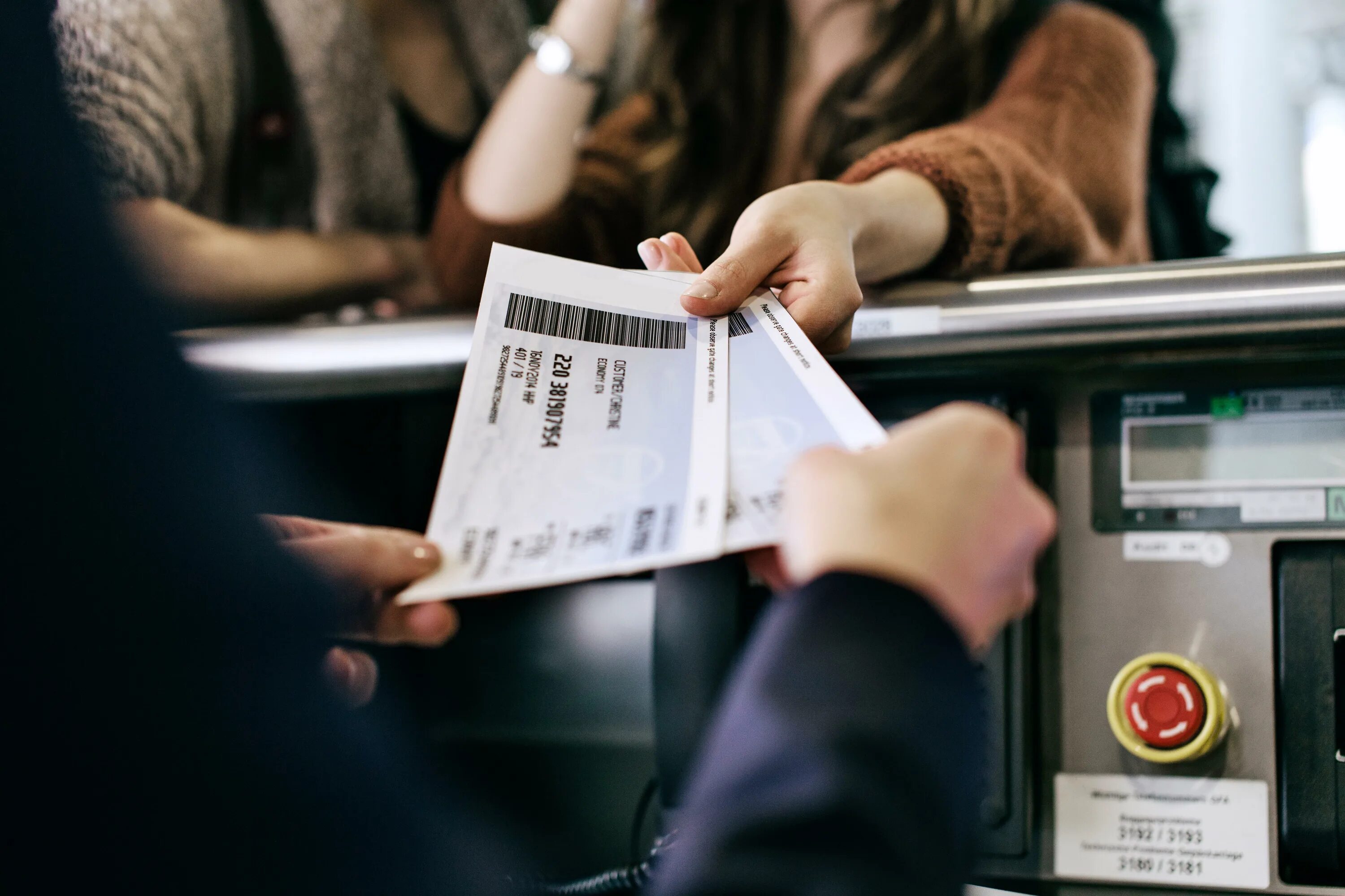 Here are your tickets. Покупка билетов. Возврат билетов. Купить билет. Возврат авиабилетов.