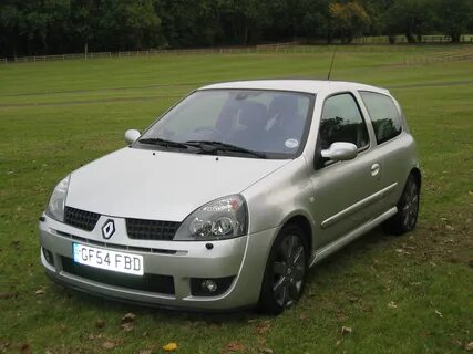 File:Renault Clio II rear 20090329.jpg - Wikimedia Commons