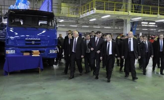 Завод камаз в набережных челнах. Пао камаз набережные челны. Автозавод камаз в набережных челнах. Камский автомобильный завод камаз. Машиностроение камаз.