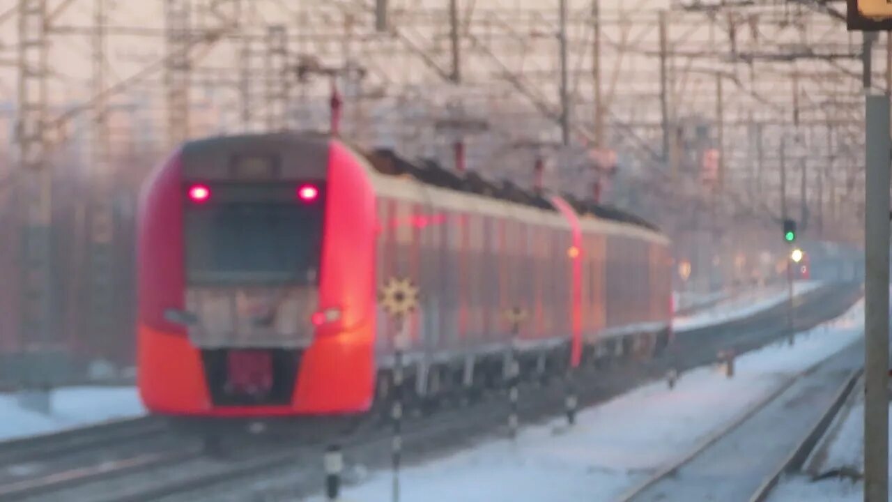 Станция подрезково. Электричка новоподрезково москва на сегодня. Зеленоград крюково электрички. Новоподрезково жд станция. Зеленоград крюково поезд.