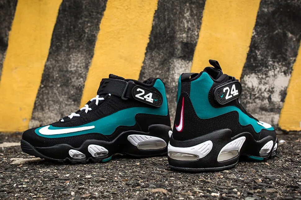 Кроссовки на весну найк. Кроссовки air griffey max 1. nike air 2021. кроссовки найк аир макс 2021. nike air 2021 кроссовки мужские.
