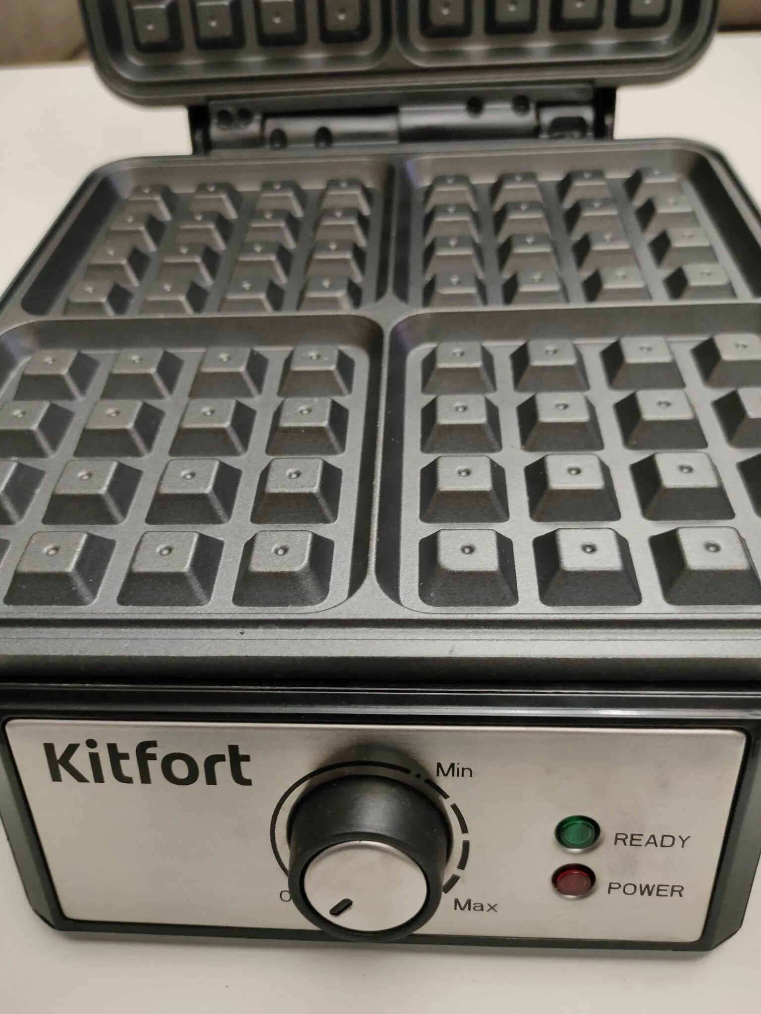 Вафельница kitfort отзывы. Вафельница Kitfort кт-1613. Электровафельница Китфорт 1613. Kitfort кт-1613. Вафельница Kitfort кт-1613, 1100 Вт.