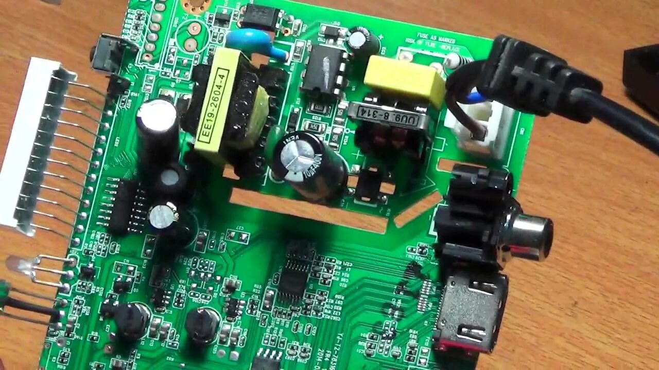 Ремонт приставки телевизора. Плата приставки DVB-t2. OPENMAX dt210. Oriel 794 плата управления. Oriel DVB-t2 304.