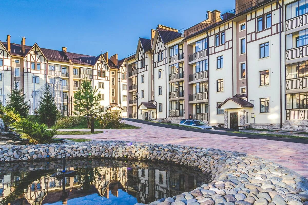 Новосибирск район чистая слобода. Микрорайон родники новосибирск. Малоэтажные жк новосибирск. Новосибирск ул. Дома микрорайон новосибирск.