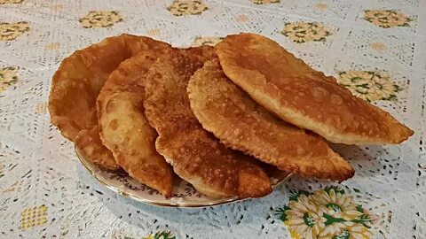 На кухне у любани чебуреки